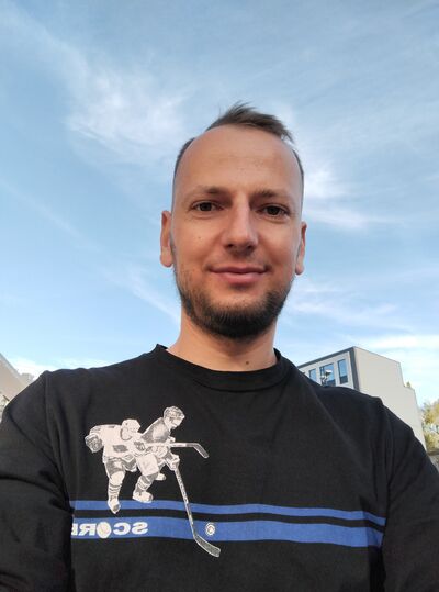  ,   Slava, 37 ,   c 