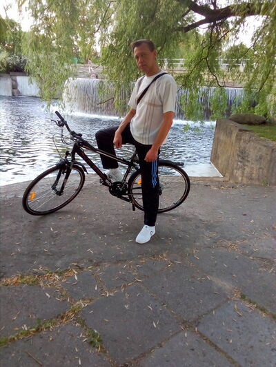  ,   Yuriy, 53 ,   ,   , c 