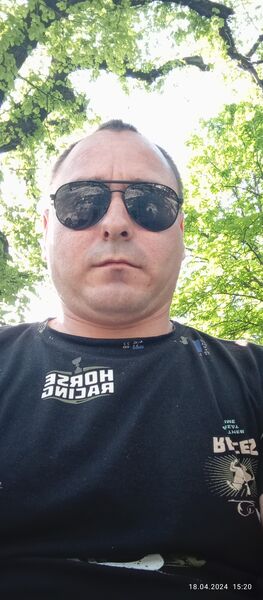  ,   Albert, 41 ,   ,   