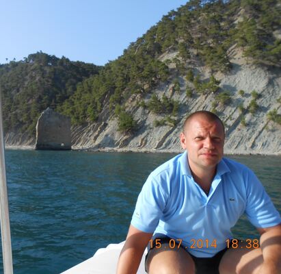  ,   Sergei, 44 ,   ,   , c 