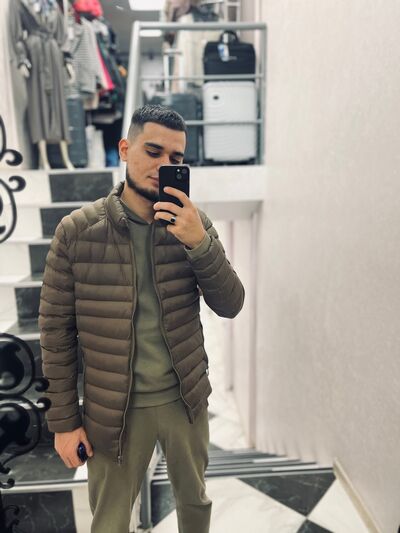 --,   Igor, 25 ,   ,   