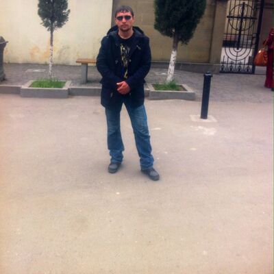  ,   Mamuka, 38 ,   