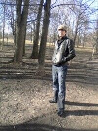  ,   Aziz, 36 ,   