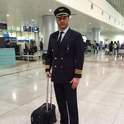  ,   Van Gijiano, 44 ,   ,   , c 