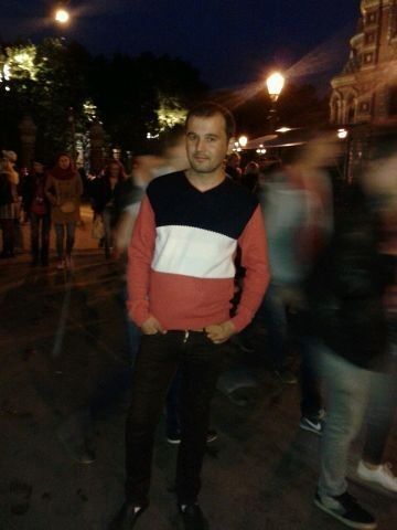  10139519  Firdavs, 36 ,    