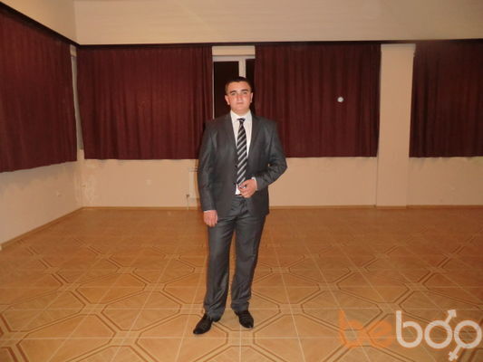  ,   John, 29 ,   ,   , c , 