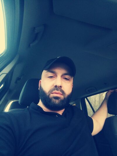  ,   Paata, 36 ,   , 