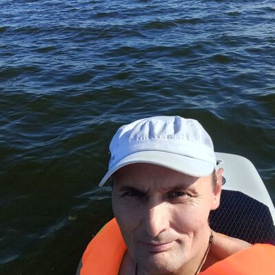  ,   Ruslan, 49 ,     , c 