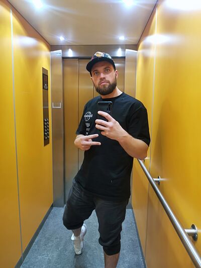  ,   Alexander, 33 ,   c , 