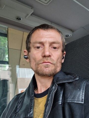  ,   Igor, 46 ,   ,   