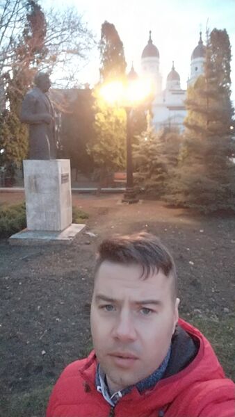  ,   Alex, 42 ,   ,   , c 