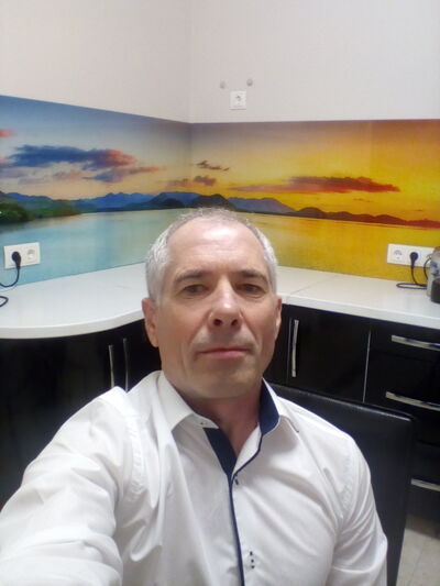  ,   Vasile, 52 ,   c 
