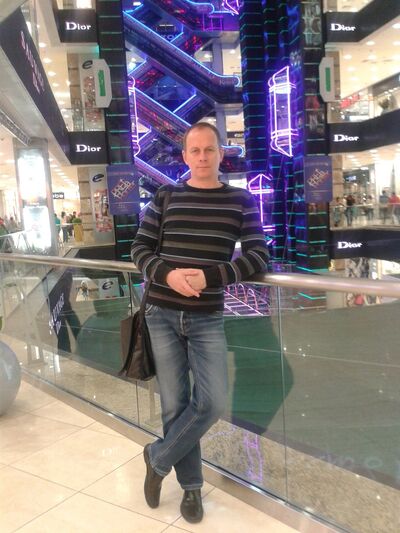  Roseville,   Sergey, 48 ,     , c 