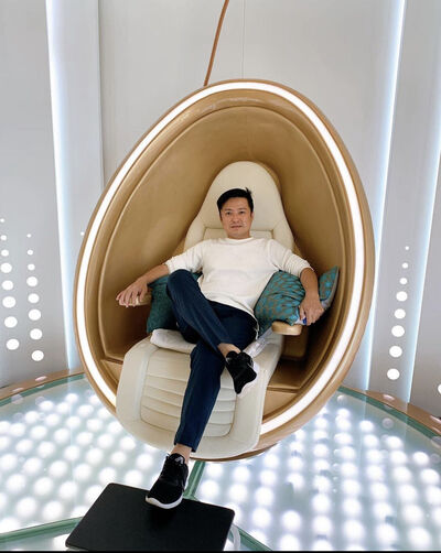  ,   Eric Feng, 52 ,   ,   , c 