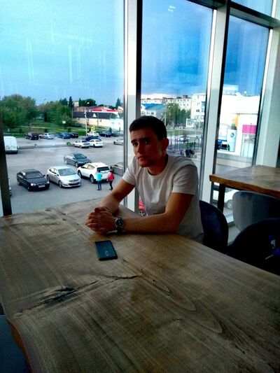  ,   Maksim, 25 ,   ,   , c 