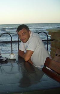  7957019  Vladimir, 49 ,    