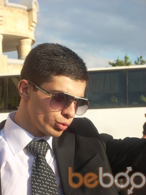  ,   Gio, 33 ,   