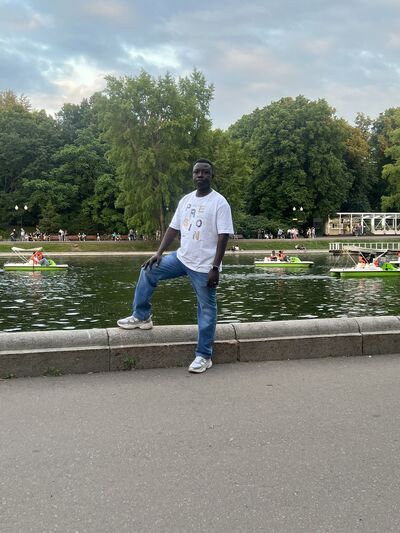  ,   Fakhreldeen, 27 ,   ,   , c , 