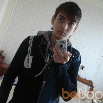  ,   Elliot, 31 ,   