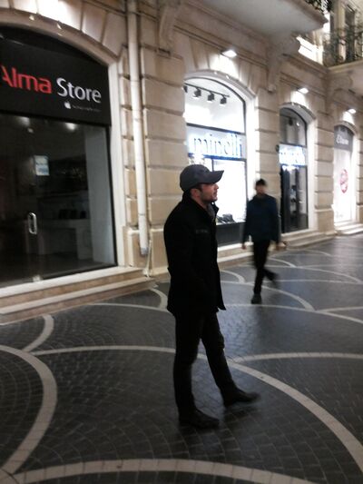  ,   Elnur, 38 ,  
