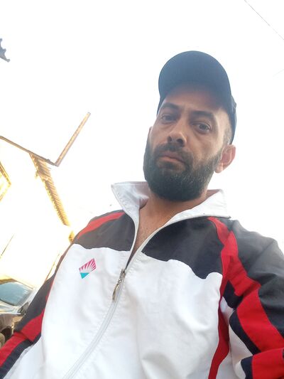  ,   Maga, 37 ,   ,   