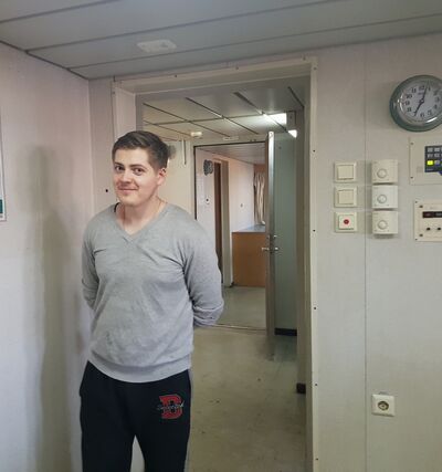  ,   LEVAN, 48 ,   ,   , c 