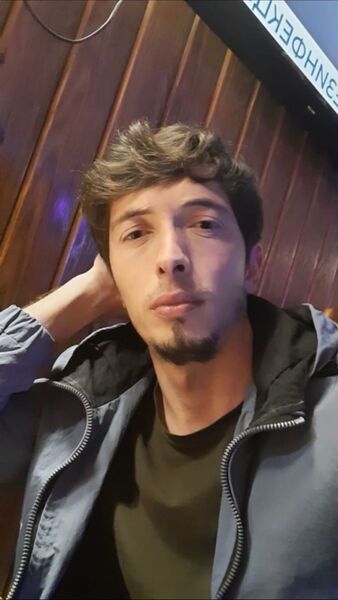  ,   Ali, 33 ,   ,   
