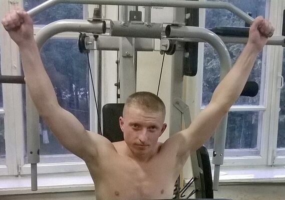  ,   Dima, 33 ,  