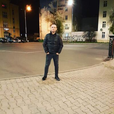  ,   Ramin, 42 ,   ,   , c , 