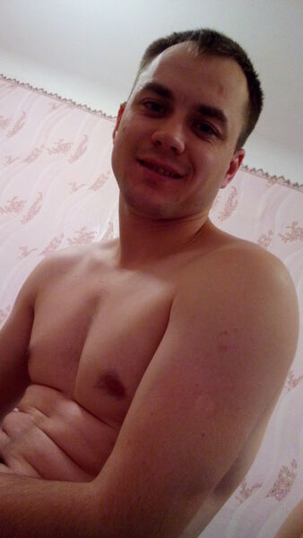  ,   Oleg, 35 ,   