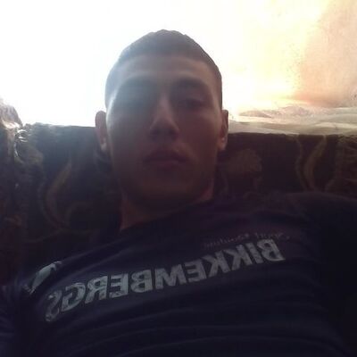  ,   Vartan, 29 ,   ,   