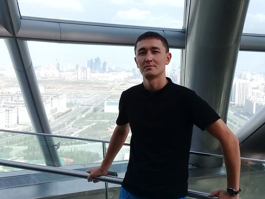  ,   Erlan, 33 ,   ,   , c 