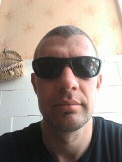  ,   Nik, 42 ,   