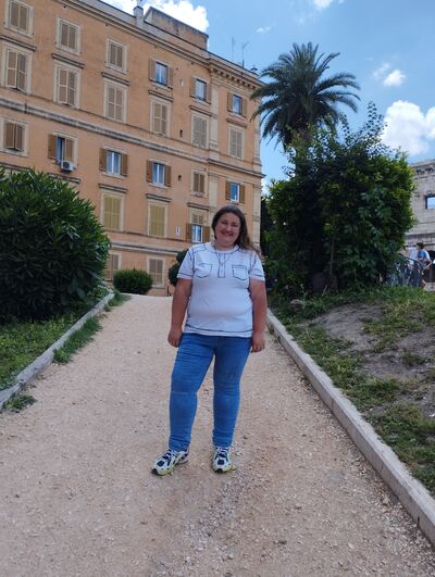  ,   Albina, 33 ,     , c 