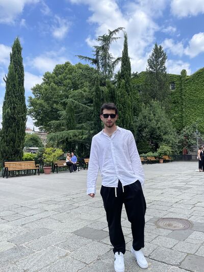 ,   George, 21 ,   ,   