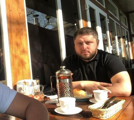  ,   Nurik, 33 ,   ,   