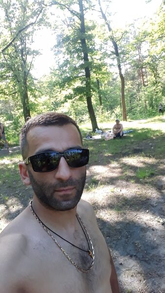  ,   Zaza, 35 ,  