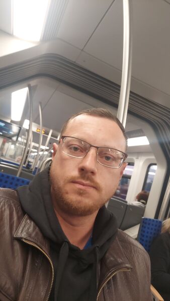  ,   Denis, 33 ,   ,   