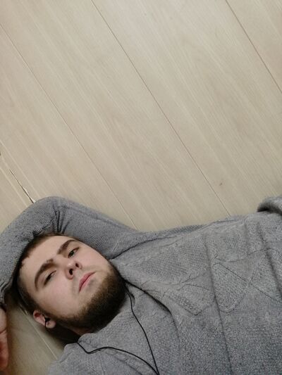  -,   Anton, 28 ,   ,   , c , 