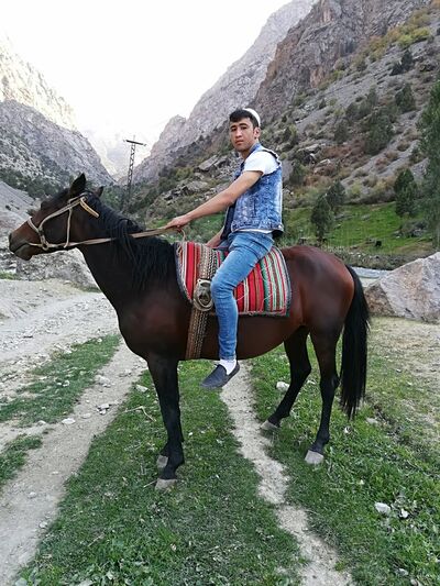  ,   Aziz, 28 ,   ,   , c 