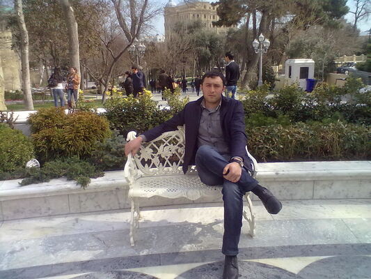  ,   Elvin, 39 ,  