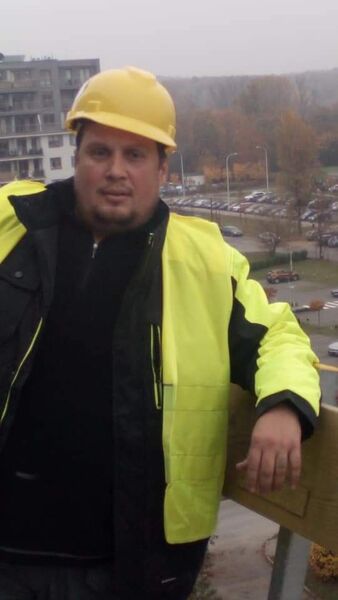  ,   Ruslan, 45 ,  