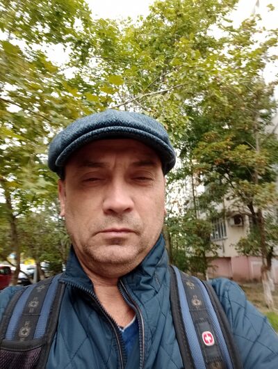  ,   Sergio, 46 ,   ,   , c 