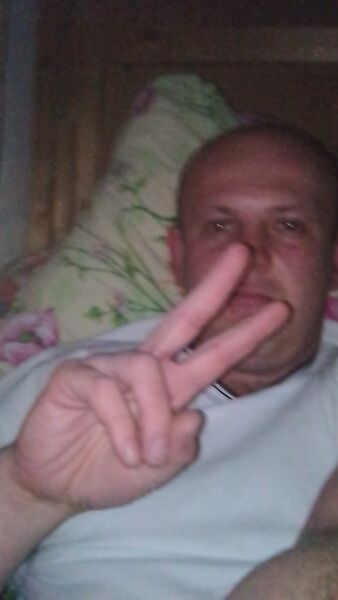  ,   Viktor, 38 ,   