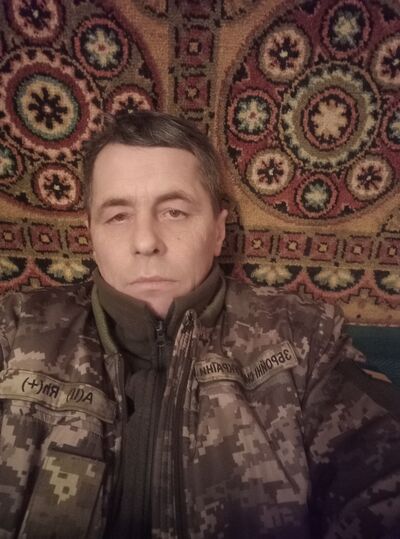  ,   Petruxa, 52 ,   ,   