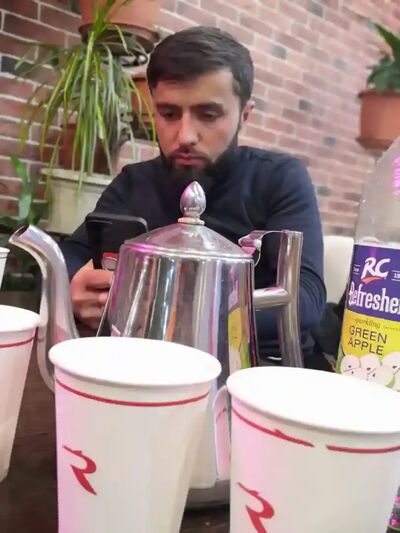   ,   Ali, 29 ,   ,   