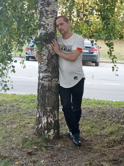  ,   Sergei, 44 ,   ,   