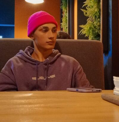  ,   Rusik, 20 ,   ,   