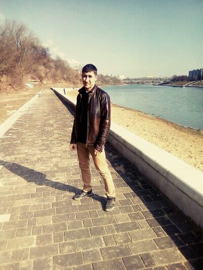  ,   Artem, 31 ,   