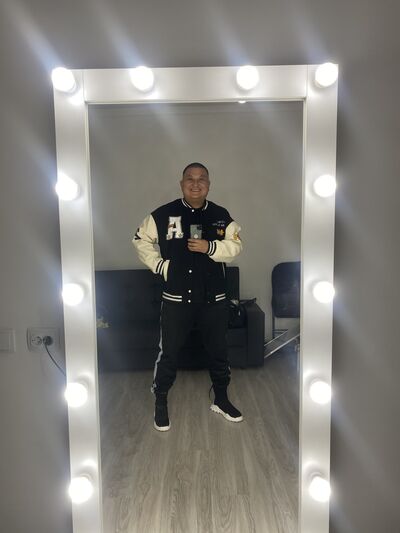  ,   Adil, 40 ,   ,   